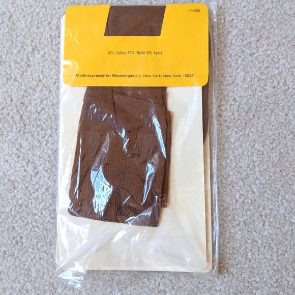 VTG Bloomingdale's b-line knee highs lot of 2 NWOT - Picture 4 of 4